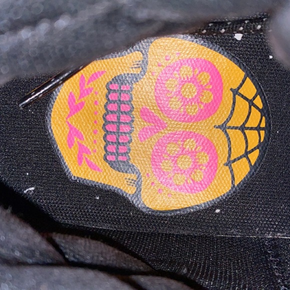 Day of the dead dame 7s - Picture 2 of 2